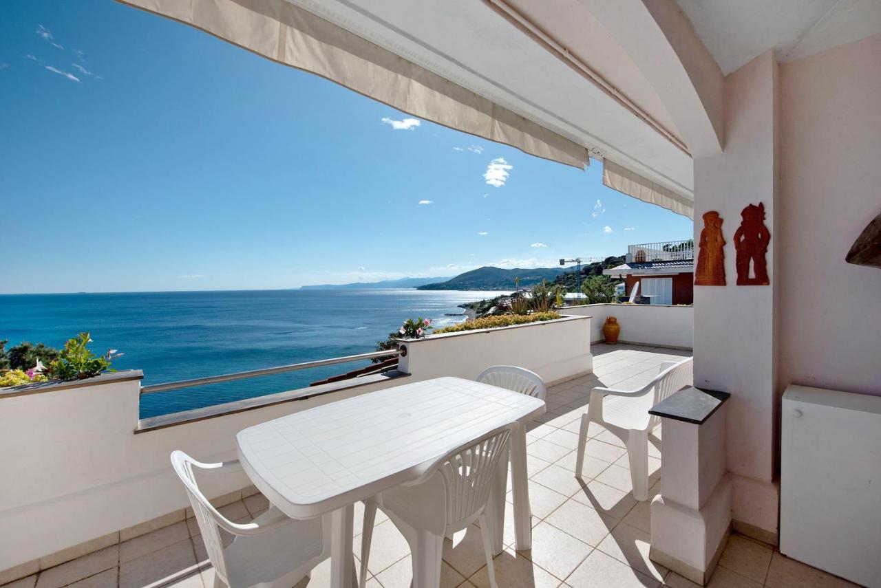 Casa Nina Lejlighed Arenzano Eksteriør billede